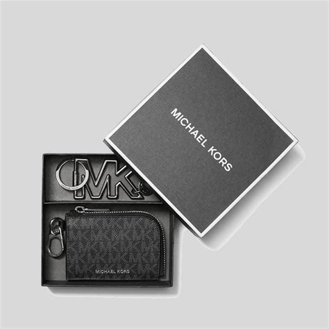 michael kors schlüsselanhänger stern|Logo Wallet and Keychain Gift Set .